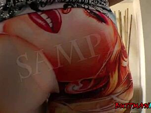 susie clove spreads her sexy holes