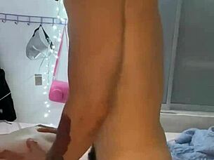 This Horny Chilean Amateur Kisses And Masturbates To Orgasm