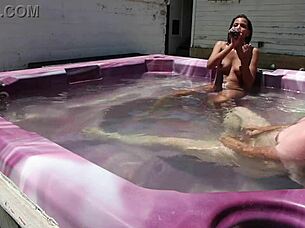 Dayanara relaxes in the hot tub 😊