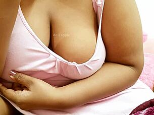 Bihari sexy lady shows off her big boobs