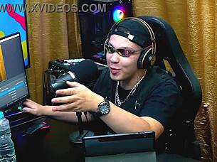 Flora Vip Ficou T�o A Vontade No Podcast Que Tirou Os Peitos Pra Fora O Ruan Mostrou O Pau Pra Ela - Podcast P�pum No Barraco