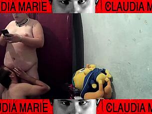 Entre Los Muslos De La Gorda Degustando Sus Flujos Vaginales Que Morbo Me Da Esta Guarra