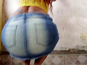 Brazilian milf sucking cock - melissa devassa and liu gang