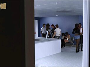 Leap of Faith 126 game level challenges players with risky jumps