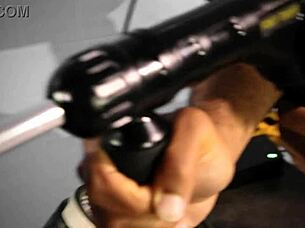 Fort Troff Diamond X Gets Fucked By Machine 😈