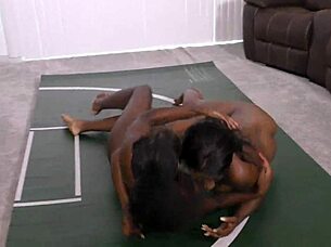 Big titty ebony women in homemade scene