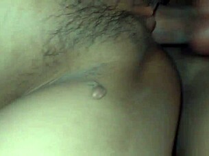 follando a mi novia con condon, quieres ver el creampie?