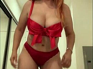 nicky ferrari likes to play with her pussy