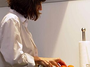 fucking my bosss wife in his apartment