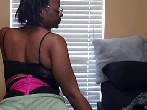 Naejae Twerks Her Big Ass and Grinds Pussy on Pole