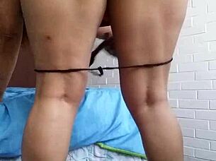 latina milf maymilf masturbates in amateur session