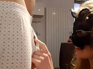 Girlfriend blows boyfriend, cum lands on her body