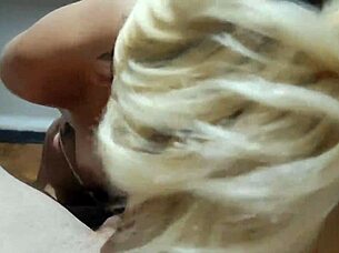 Oral guloso da putinha safada da russah with sensual facial