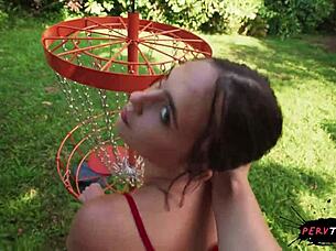 Ficken im öffentlichen Park mit Voyeuren, uns egal 😈