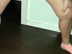 detailed fingering leads to intense squirting