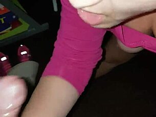 detailed fingering leads to intense squirting