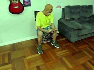 Anime hentai contrasts little ass in orgy backstage