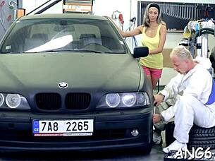 dirty tracy blowin like a goddess