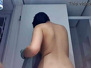 rubbing my pussy in the shower! 😏