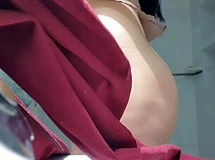 rubbing my pussy in the shower! 😏