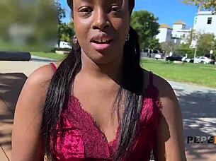 Paris squirts in cowgirl