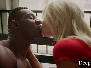 twin blondes riley and elsa deepthroat big black cock in threesome