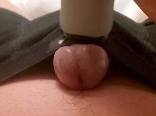 Gay Massage Leads To Handjob With Cum Flowing Like Rain