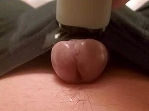 Gay Massage Leads To Handjob With Cum Flowing Like Rain