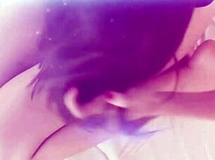 sexy teen fingers herself to squirt