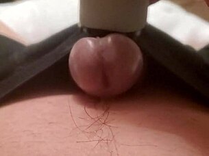 Gay Massage Leads To Handjob With Cum Flowing Like Rain