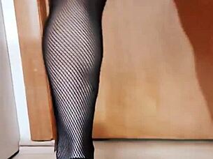 Passionate Milf Wife Masturbates In Stockings