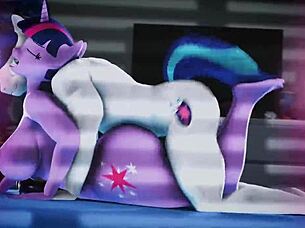 Ponypmv spectacle with futanari crossdressing and big cocks 😍