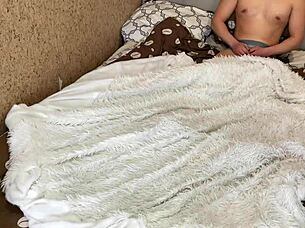 Cum on arab milf's tights after wet pussy play