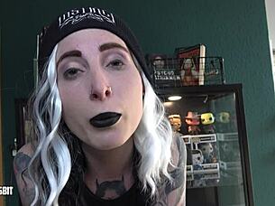 Exhibitionism Challenge Lou Nesbit Lia Louise