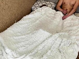 Cum on arab milf's tights after wet pussy play