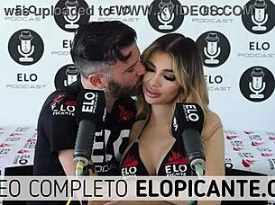 Veve Valencia takes off her underwear in the spicy room