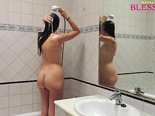 i catch my stepsister jerking off in the shower