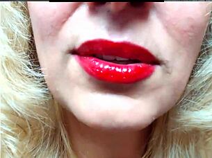 Mature woman shows off her saggy tits on webcam