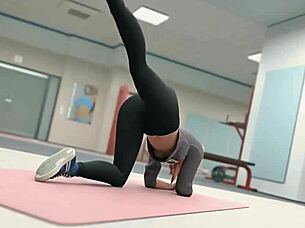 Gwen's Workout Turns Into Blowjob And Vagina Play