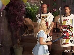 Gorgeous Chicks Suck And Fuck Guys In Wild Group Sex!