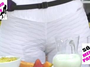 Kelly Key's Pussy Bursts Through Leggings In Gangbang.