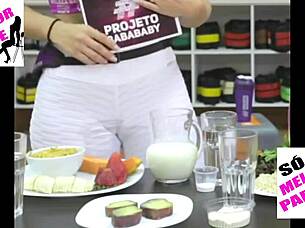 Kelly Key's Pussy Bursts Through Leggings In Gangbang.