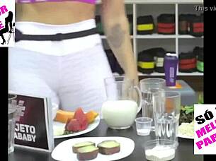 Kelly Key's Pussy Bursts Through Leggings In Gangbang.