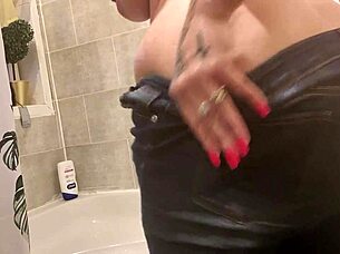 Amateur milf masturbates for us