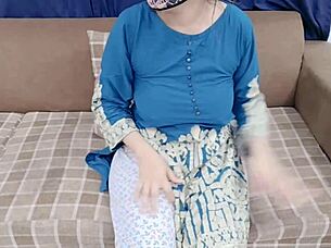 Sobia Nasir Feels Intense Pleasure During Roleplay Squirt Masturbation With Client