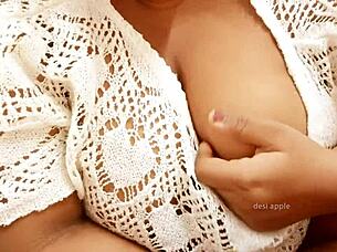 Tamil Sri Lankan IT professional showcases her natural tits