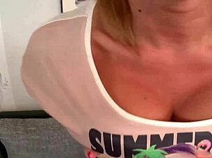 Hot Mom! What a MILF Mother-in-Law!