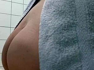 after a shower, my ass craves some enjoyment