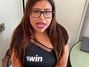 Pervert Psychologist Fucks Her Horny Latina Client With Creampie!