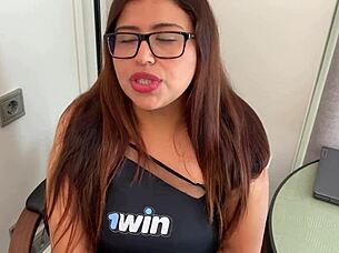 Pervert Psychologist Fucks Her Horny Latina Client With Creampie!